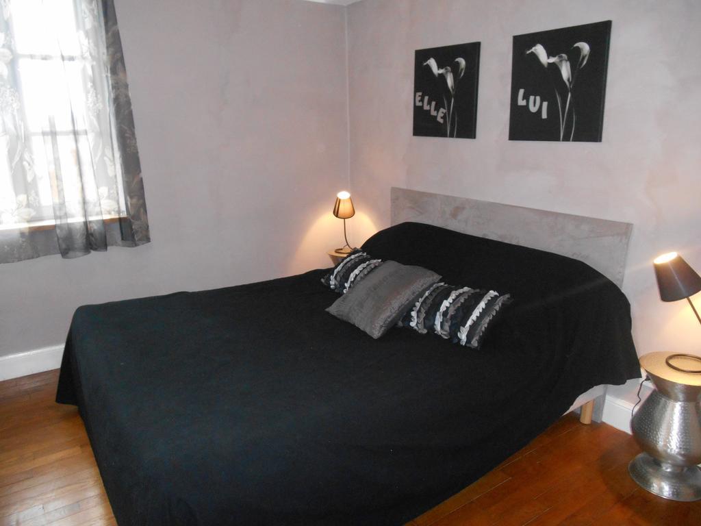 Escampette Hotel Saint-Aubin-en-Charollais Стая снимка