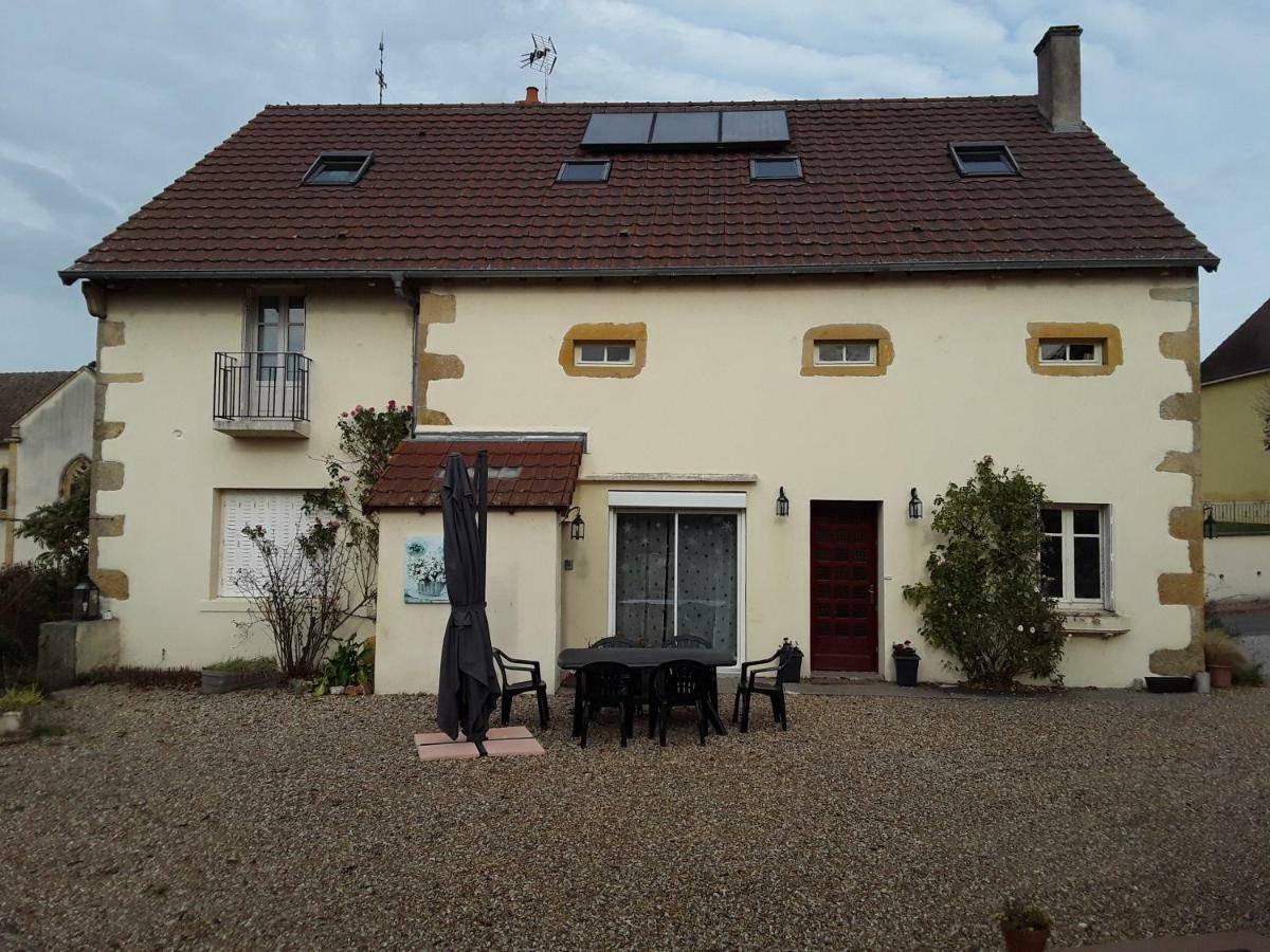 Escampette Hotel Saint-Aubin-en-Charollais Екстериор снимка